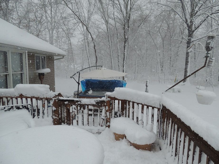 HotTubSnowHTML_zpsb500cfcf.jpg