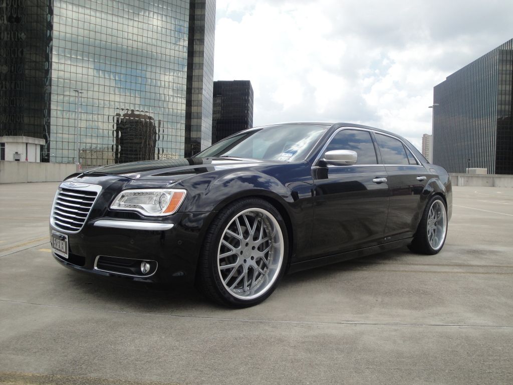 Chrysler 300c on 24 inch rims #5