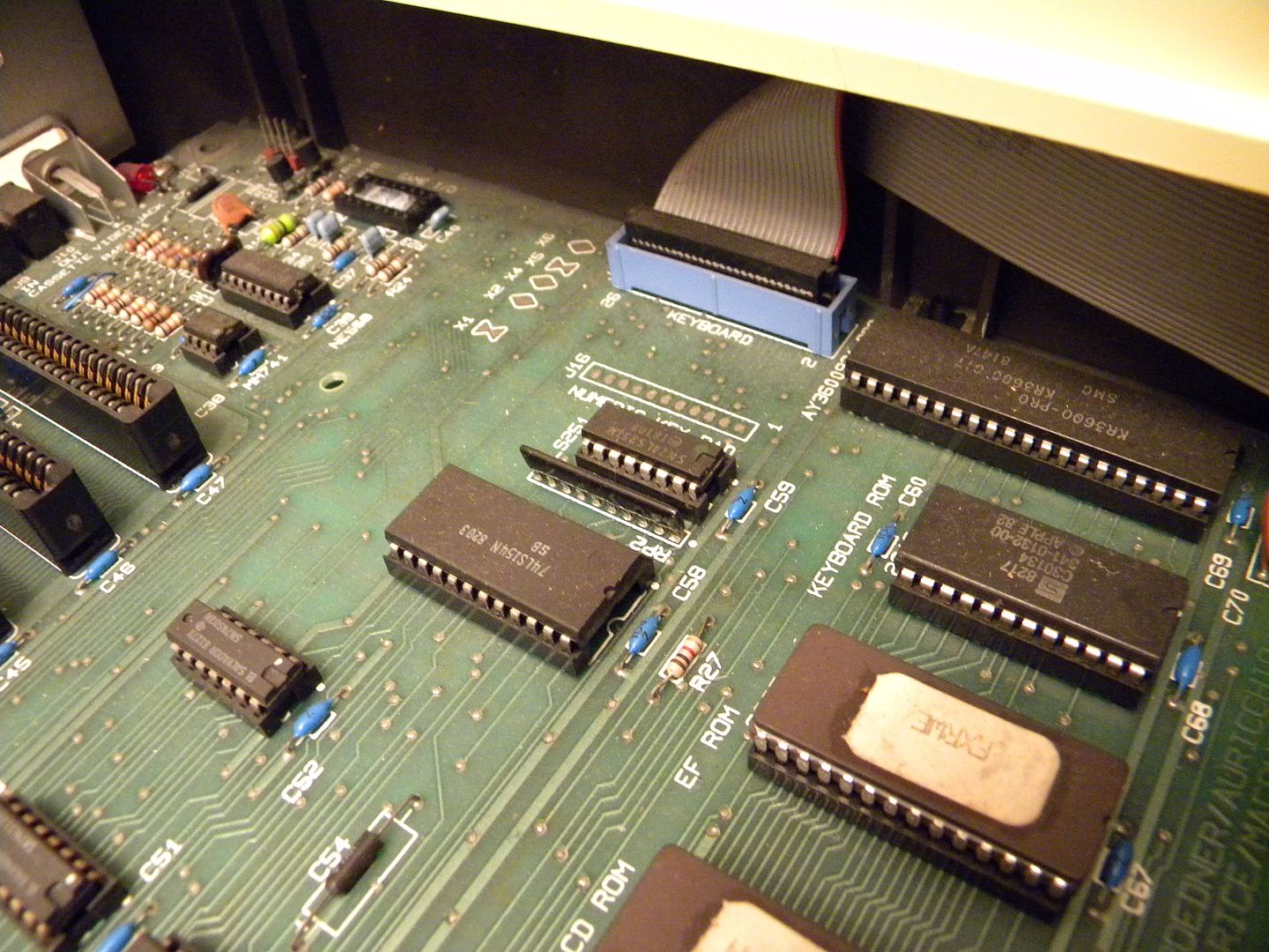 IMAGE(http://i1059.photobucket.com/albums/t438/1989iroc383/Apple%20IIe%20prototype/DSCN1681_zpsauczxaq9.jpg)