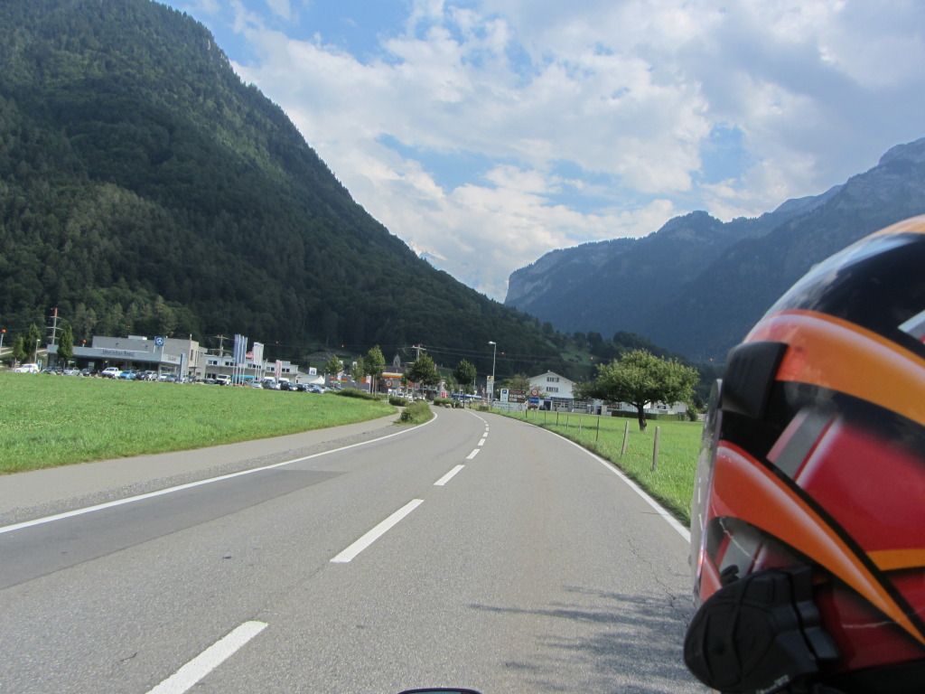 b8755dd9.jpg